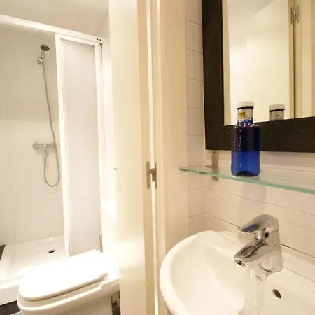 Borne Down Town Hotel 3*