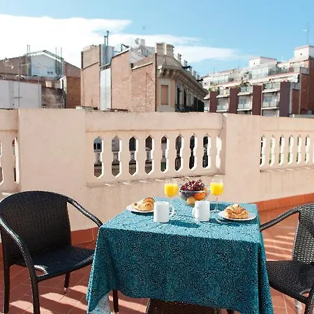 Mh S. Familia Lägenhet Barcelona