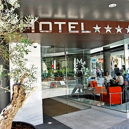 Madanis Hotell 4*