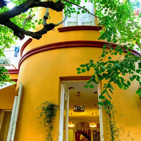 Garden House By Feetup Hostal Barcelona