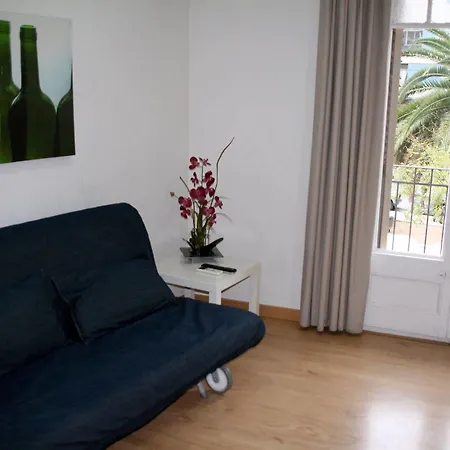 Aparthotel Bcnstop Parc Gueell
