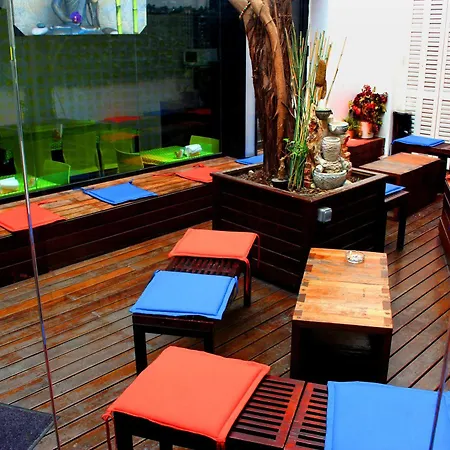 Hostel Raval Botella Private