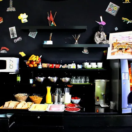Hostel Raval Botella Private Barcelona