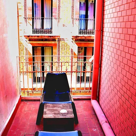 Raval Botella Private Hostel Barcelona