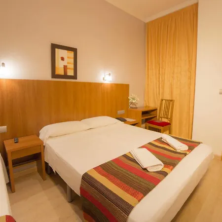 Ciudad Condal - Paseo De Gracia 3*