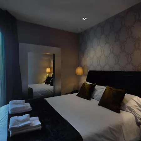 בית הארחה Casa Boutique 3*