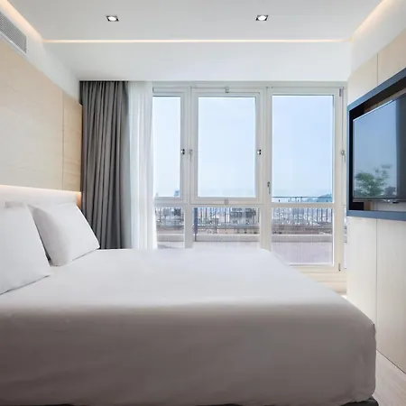 Отель Exe Plaza Catalunya 4*