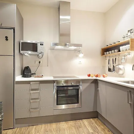 Aspasios Urquinaona Appartement *