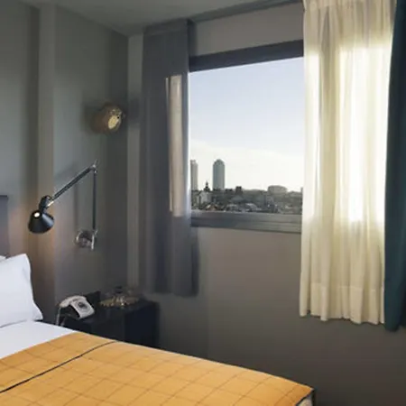 Hotel Yurbban Trafalgar 3*
