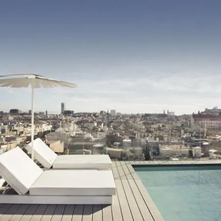 Hotel Yurbban Trafalgar 3*