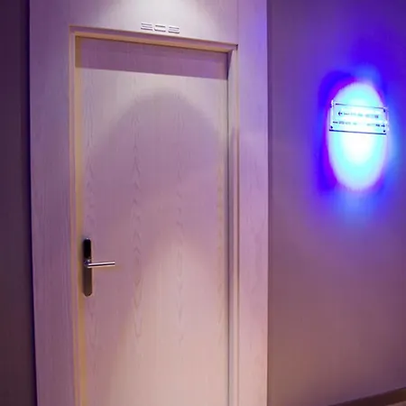 House 3* Barcelona