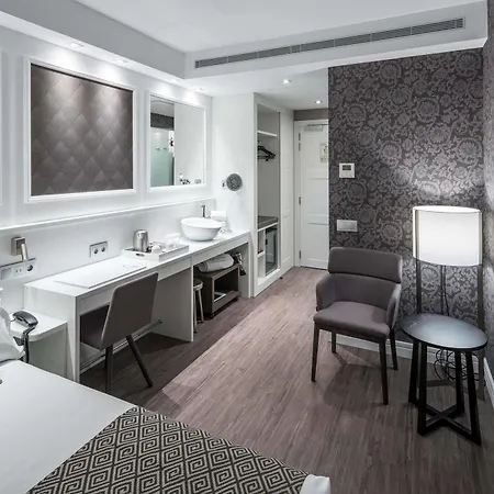 Catalonia Magdalenes Hotel 4*