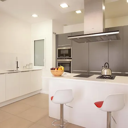 Hotel Rent Diagonal-aribau 3*