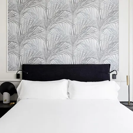 Malda Singular Hotel 3*