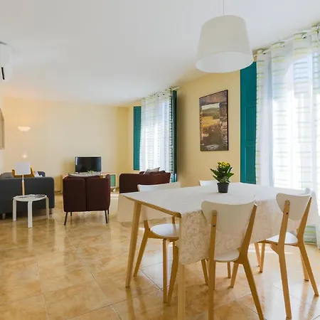 Apartment Be Eixample Urquinaona Ii