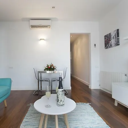 Apartment Tendency Rambla Del Poblenou Barcelona