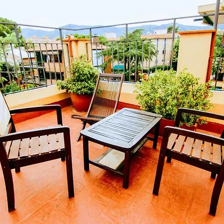 Garden House By Feetup Hostal Barcelona