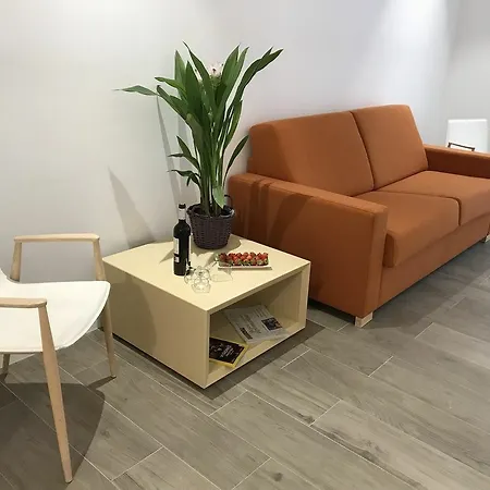 Hotel Cosmopolita Marina 3*