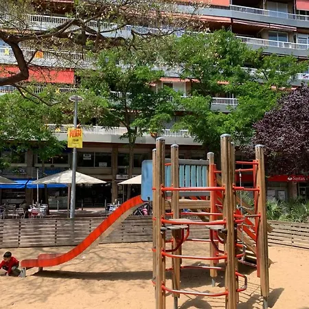 Family-Friendly Home In Central Barcelona 4Bdr Barcelona