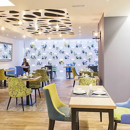 Hostemplo Sagrada Familia 3* Barcelona