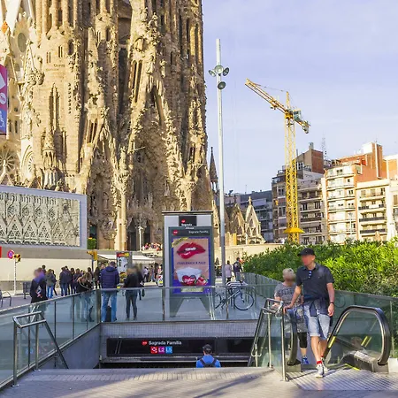 Hostemplo Sagrada Familia Barcelona