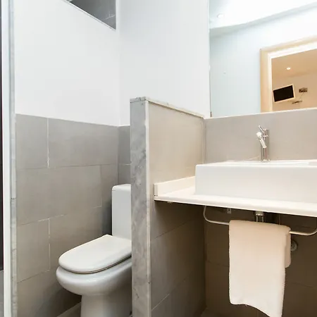 Appartement Ainb Ramblas-colon Barcelona
