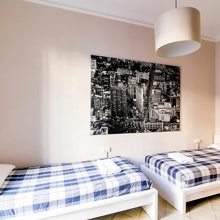 Placa Universitat Apartment
