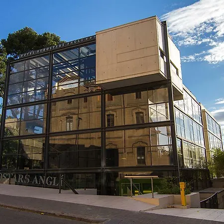 Ikonik Angli Hotel 4*