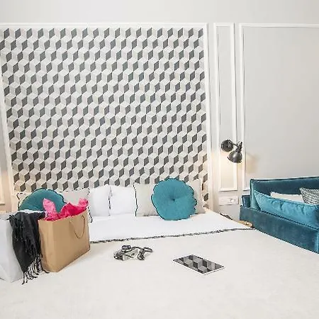 Mosaic By Ona Hotel