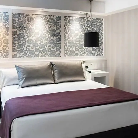Catalonia Roma Hotel 3*