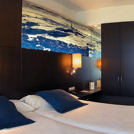 Отель Vincci Maritimo 4*