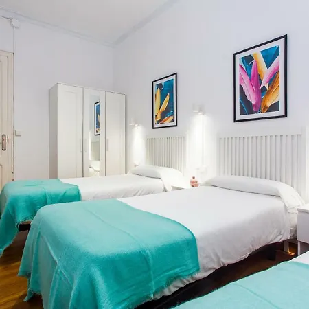 Friendly Rocafort Eixample Apartment