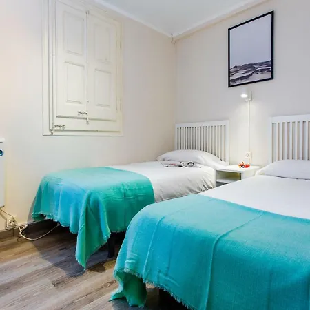 Friendly Rocafort Eixample Apartment *