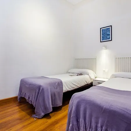 Friendly Rocafort Eixample Apartment