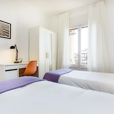 Friendly Rocafort Eixample Apartment