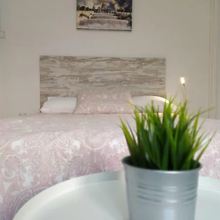 بيت ضيافة Break In Gothic Hostal 2*