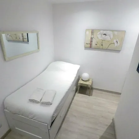 Your - Sagrada Familia Apartament