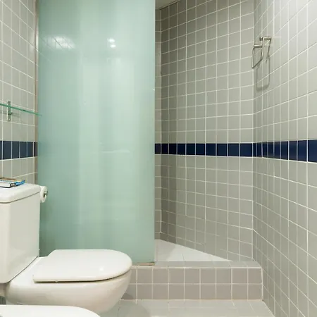 דירה Sibs Bcn- Balmes- Romantic Citycentre Beautiful ברצלונה