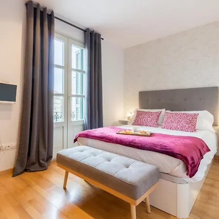 דירה Sibs Bcn- Balmes- Romantic Citycentre Beautiful ברצלונה