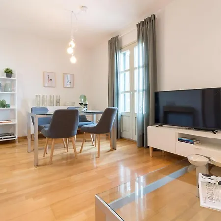 Sibs Bcn- Balmes- Romantic Citycentre Beautiful * ברצלונה