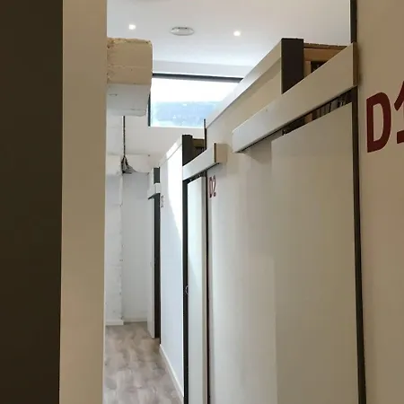 شباب أنت *