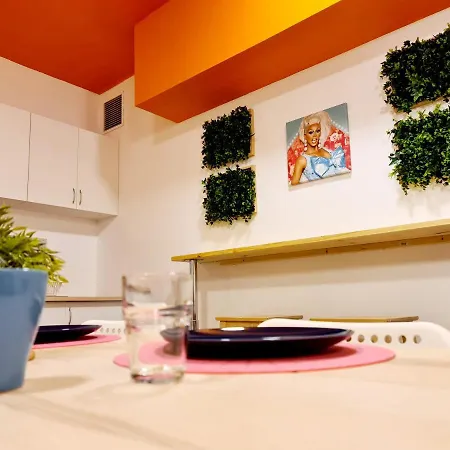 Arc House Gracia Хостел Барселона