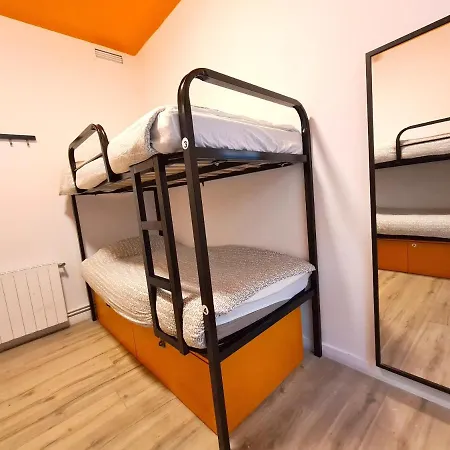 Arc House Gracia Хостел *