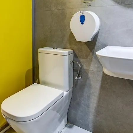 Sun & Moon Hostel Barcelona