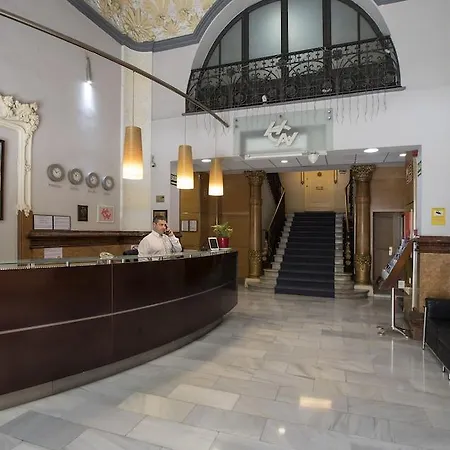 Cuatro Naciones Hotel 2*