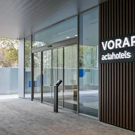 Otel Acta Voraport
