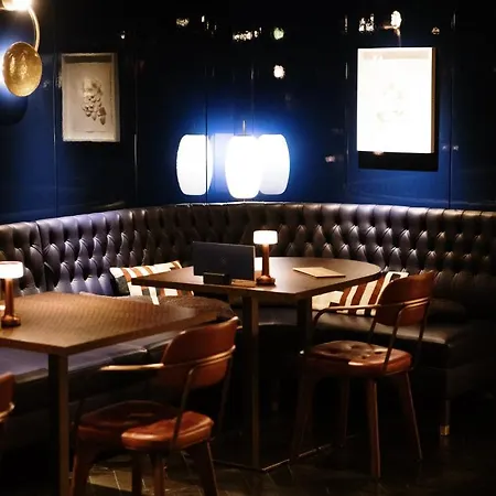 画廊酒店 4*