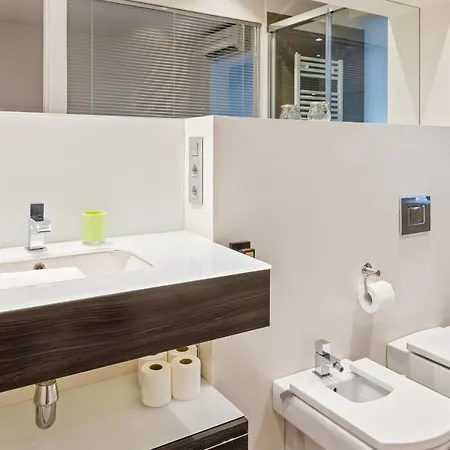 Lägenhet Amazing 2 Bed Apt, Sleeps 6 Nr Eixample Barcelona