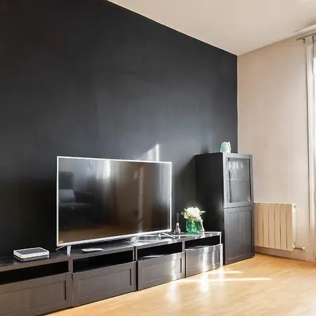 Amazing 2 Bed Apt, Sleeps 6 Nr Eixample Lägenhet