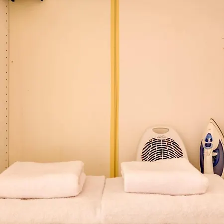 Modern 2 Bedroom Flat In Trendy Poble Sec * Barcelona